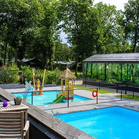 Дом отдыха W Garden & Views, Cleaning Included